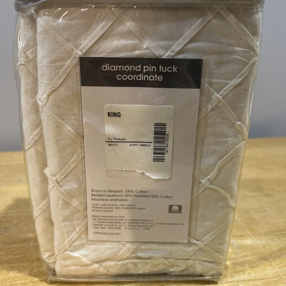 JC Penney King Diamond Pin Tuck Bedskirt Ecru Cream‎ Vtg 15